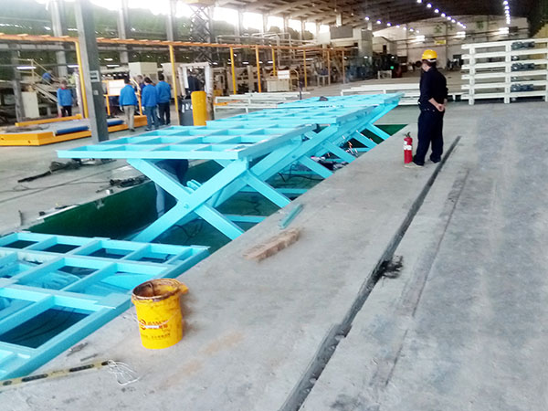 剪叉式升降平臺