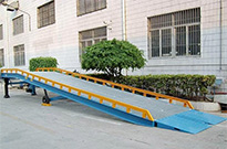 移動式登車橋